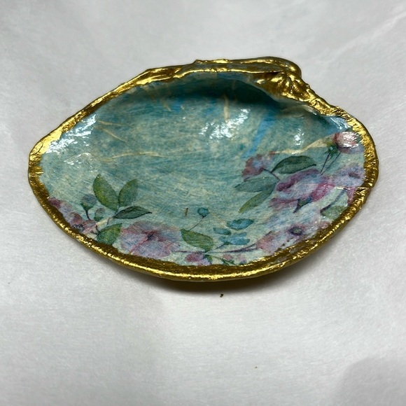 Hand Crafted Floral Blue Decorative Trinket Shell Dish - Picture 1 of 9